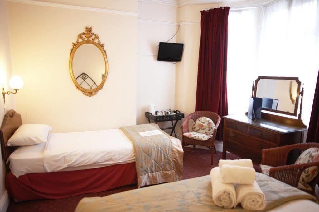 Hamilton Court Hotel 切斯特 外观 照片
